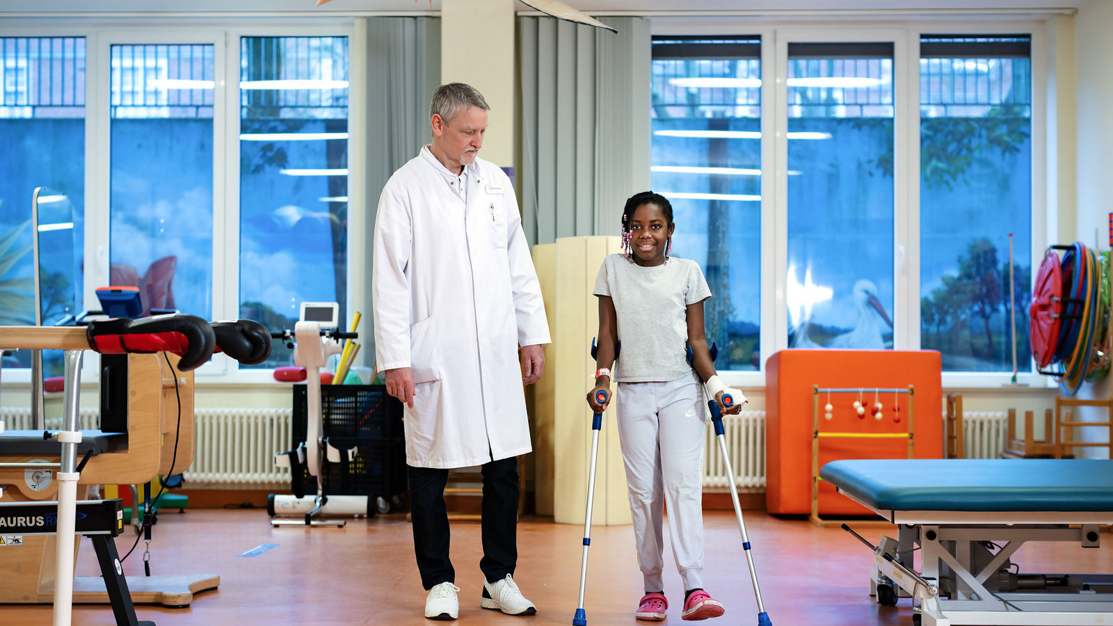 From Angola to Helios Berlin-Buch: Maria can walk again